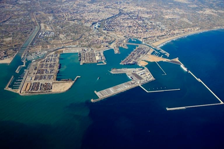 Valencia cruise passenger terminal area